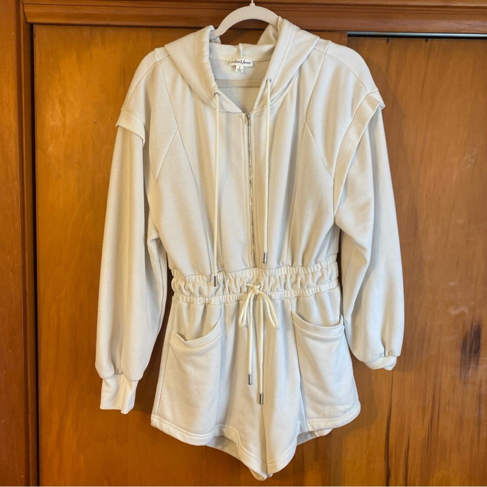 For Love and Lemons - Long Sleeve Hooded Zip Up Romper  - Small